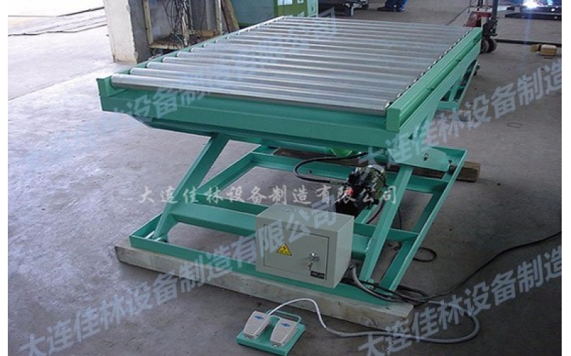 液壓升降平臺(tái)